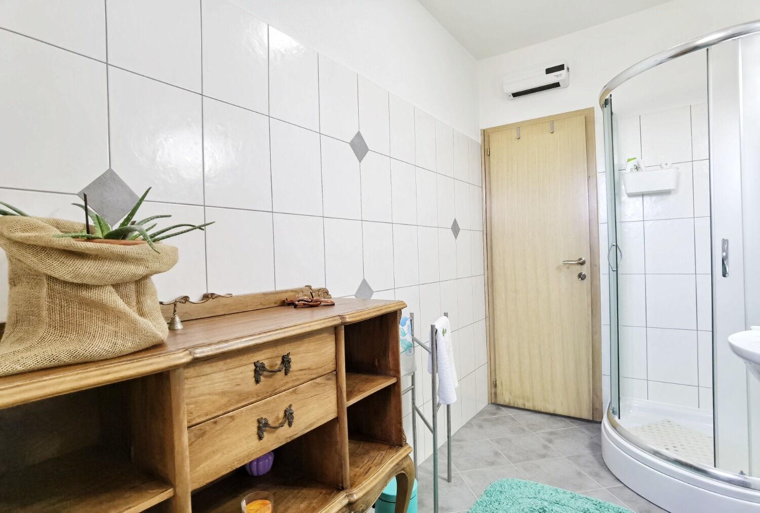 Apartment Adria - Seafront & Seaview *