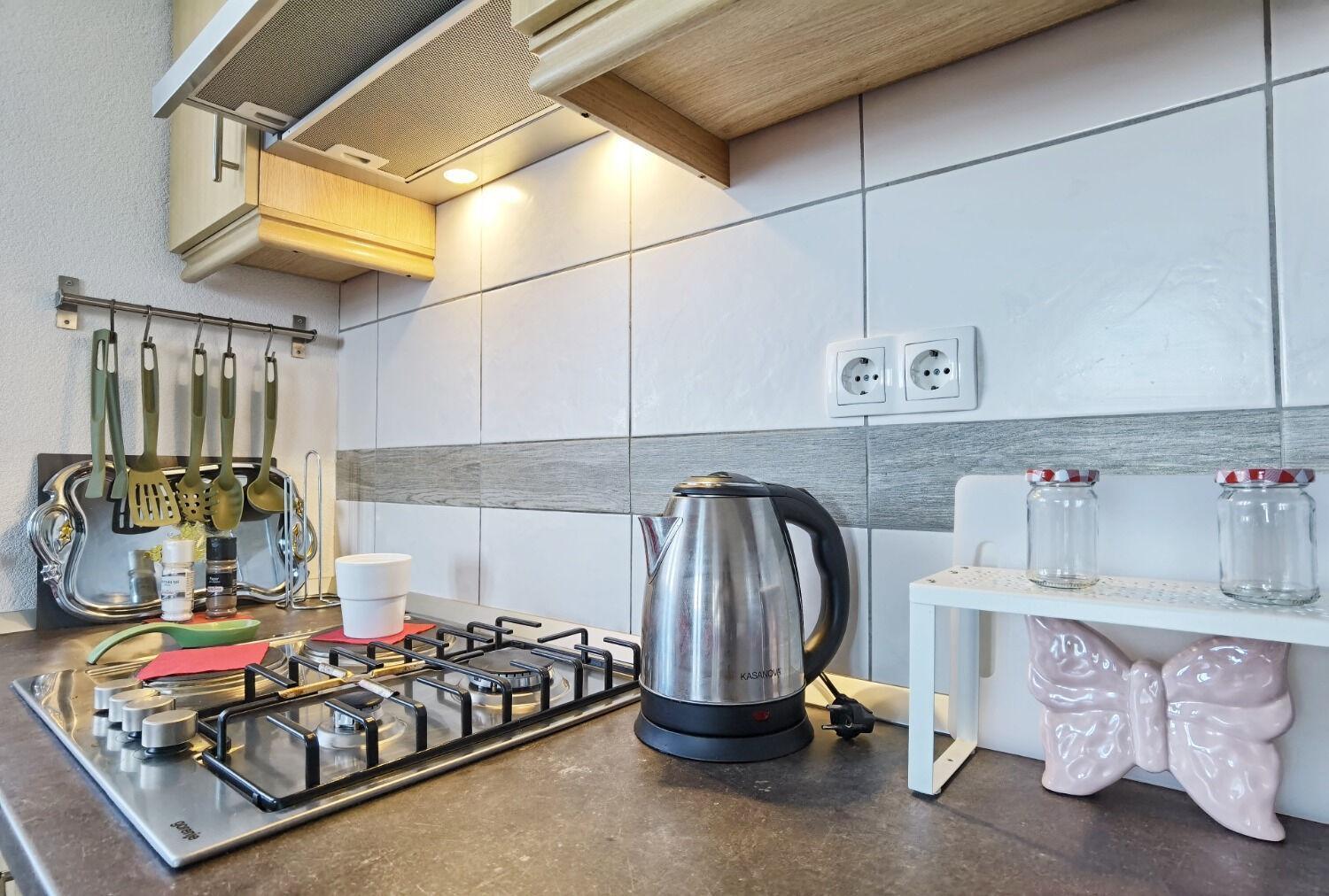 Adria - Seafront & Seaview Apartment *