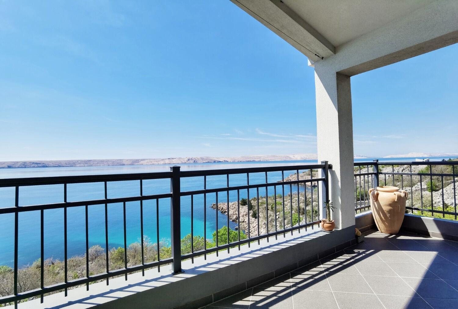 Adria - Seafront & Seaview Apartment *