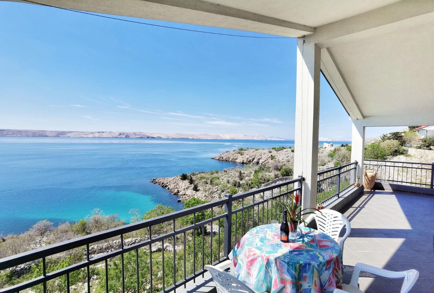 Apartment Adria - Seafront & Seaview
